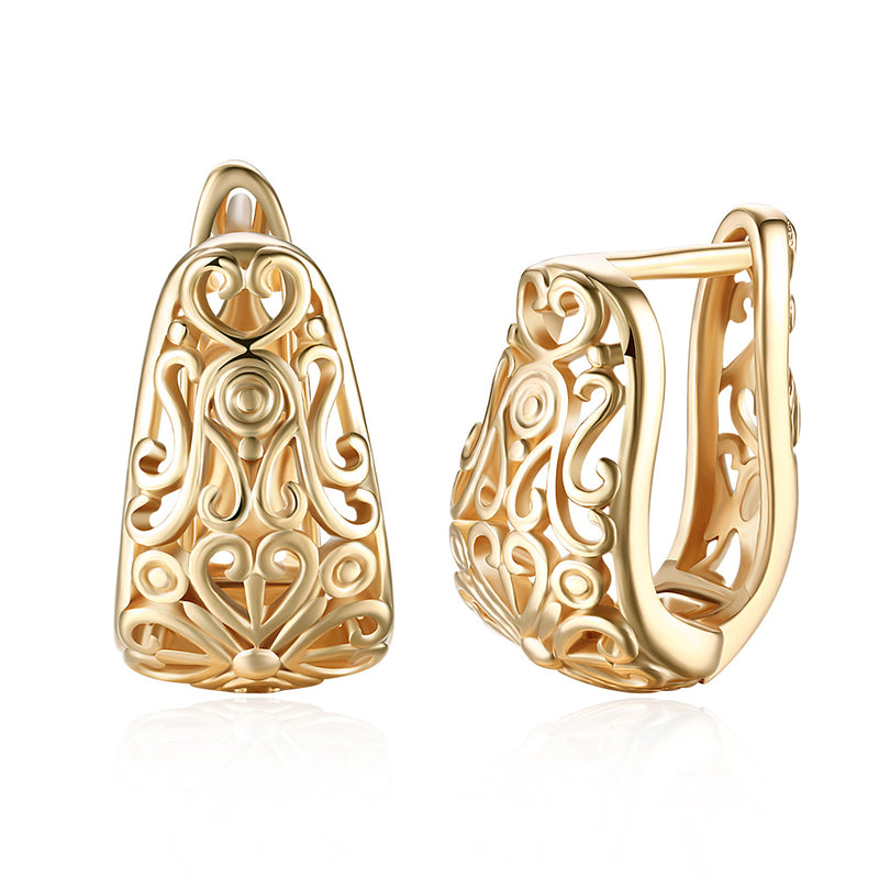 Best Seller In Europe And America Pattern Hollow Stud Earrings Ornament